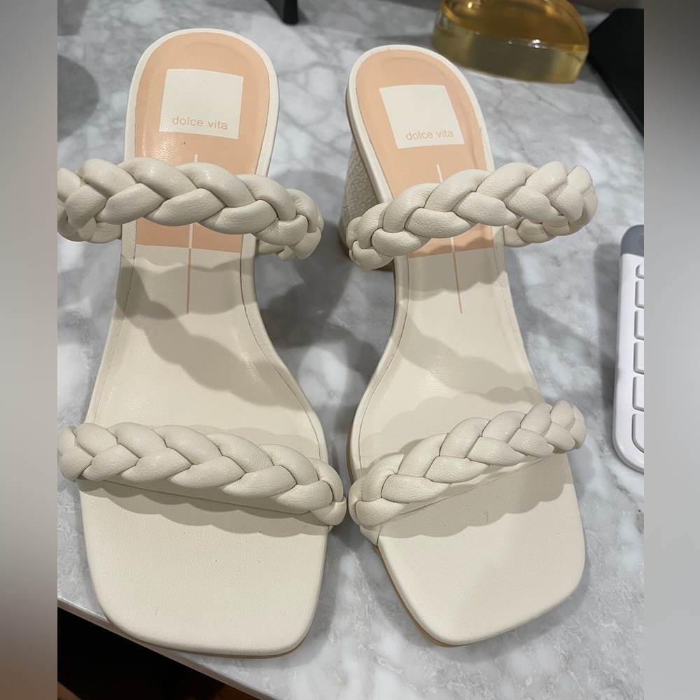 NEW NEVER WORN Dolce Vita - Nairi Woven Heels in Ivory - Size 7